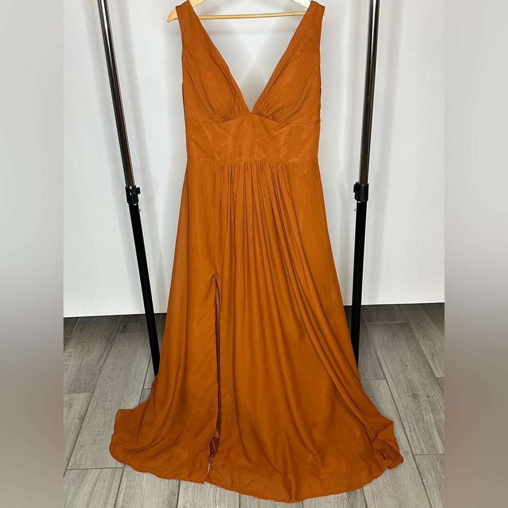 Elegant Orange Evening Gown with corset NEW